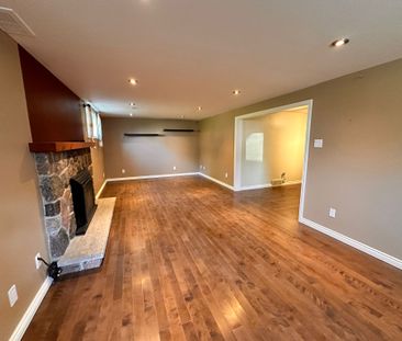 For Lease - 404 Trent Street, Whitby, Ontario - Photo 2