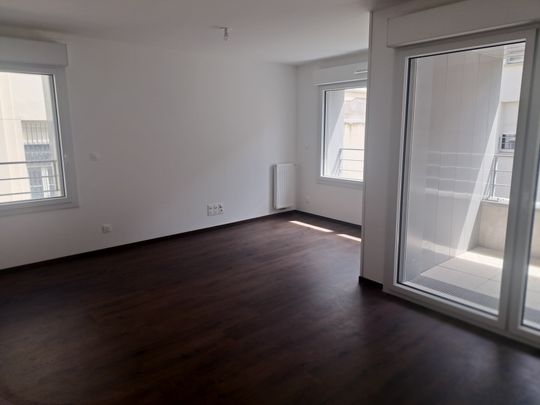 Location Appartement 3 pièces 59m² ST NAZAIRE 44600 - Photo 1
