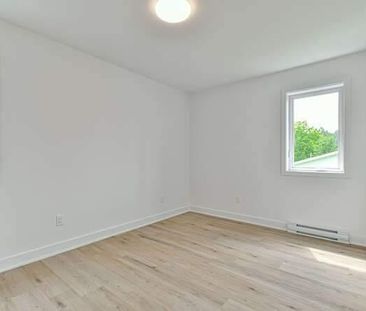 APPARTEMENT 4½ À LOUER POUR JUILLET - ST-DONAT - Photo 3