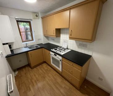 2 bedroom semi-detached house to rent - Photo 6