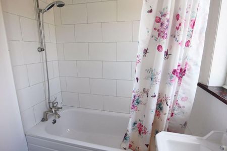 5 bedroom house to rent - Photo 3