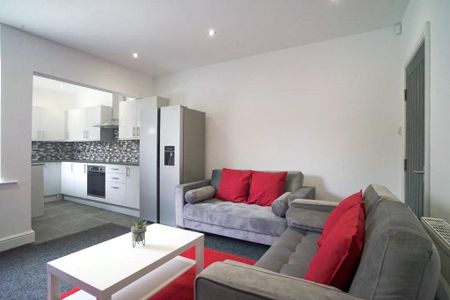 4 bedroom house to rent - Photo 3