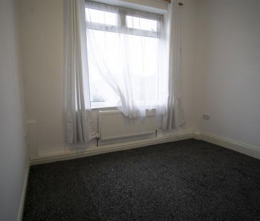 3 Bed House to Let on Calverley Street, Preston - Photo 1