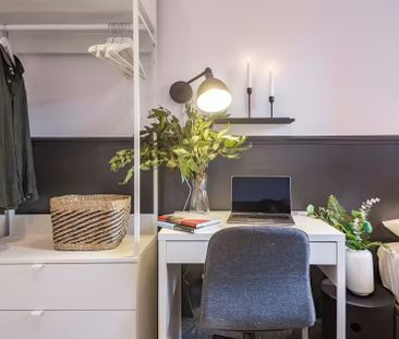 Carrer de l'Escorial, Barcelona, Catalonia 08024 - Photo 1