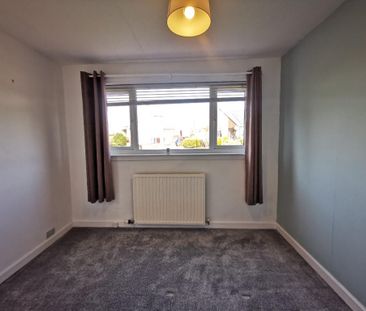 3 bedroom detached house to rent - Photo 2