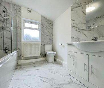 2 bedroom terraced house to rent - Photo 2