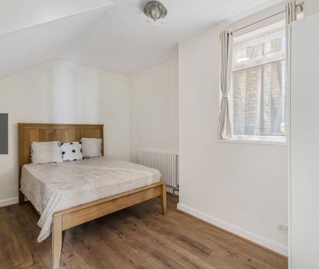 Room in a Shared Flat, Queens Ave, N10 - Photo 3