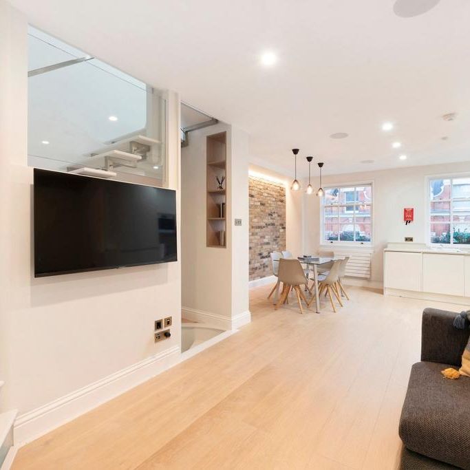 3 bedroom flat to rent - Photo 1