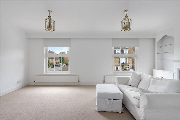 4 bedroom terraced house to rent - Photo 1