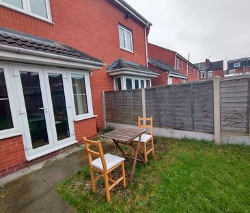 3 Bed Terraced House, Firedrake Croft, CV1 - Photo 1