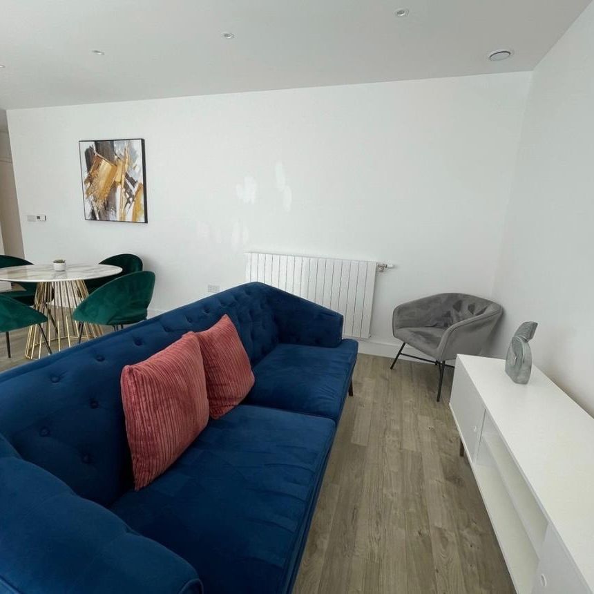 1 Bed Penthouse, Quill House, SE3 - Photo 1