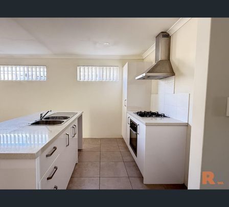 21 Cherrytree Chase, Maddington, WA 6109 - Photo 1