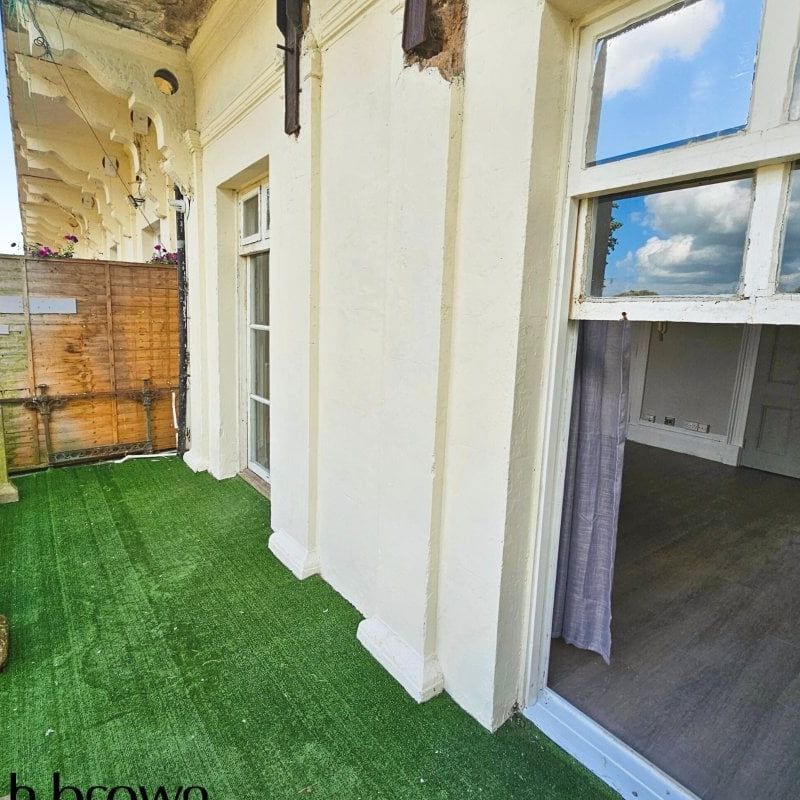 Orwell Road, HARWICH - Photo 1