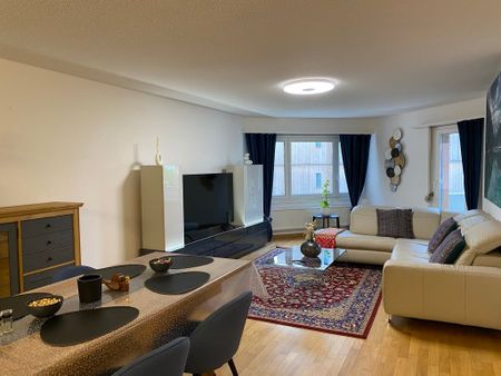 💎 Elegant Furnished 4.5-Room Home with a Beautiful Balcony in Seebach - Foto 4