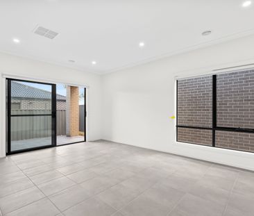 Brand New Family Home - Photo 4