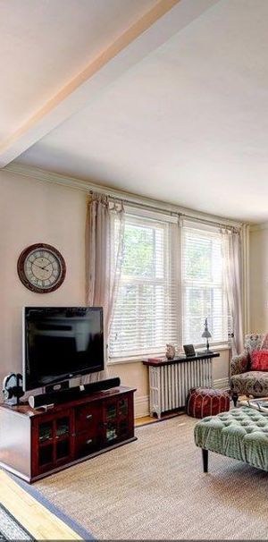 4 1/2 meublé Quartier Montcalm Québec - Furnished 2-bedroom apartment in the Montcalm district, Québec City - Photo 1