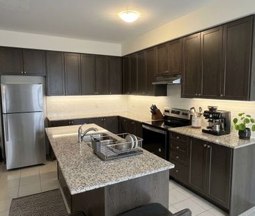For Lease - 17 Brixham Lane, Brampton, Ontario - Photo 3