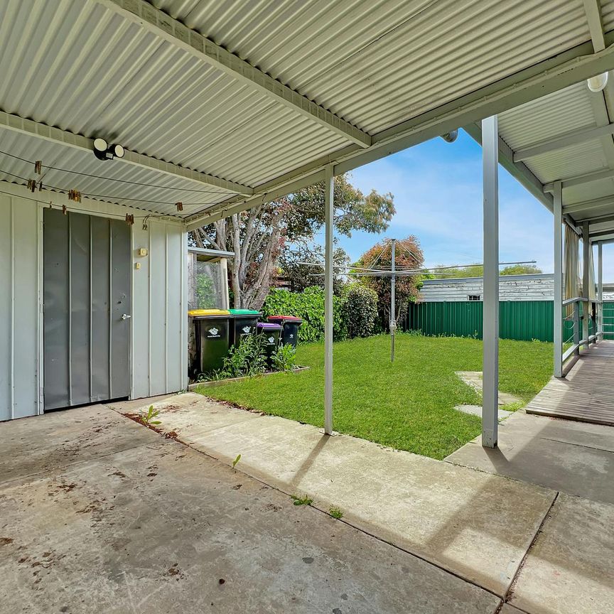 THREE BEDROOM - CLOSE TO ARARAT WEST - Photo 1