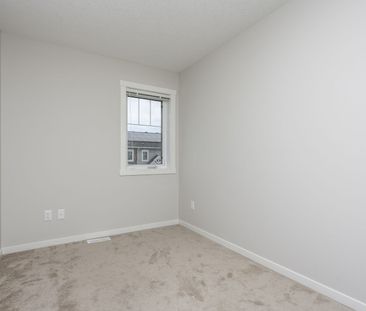 7451 Falconridge Boulevard Northeast, Calgary - Photo 1