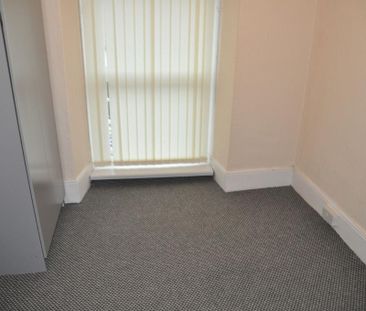 3 bedroom apartment to rent - Photo 1