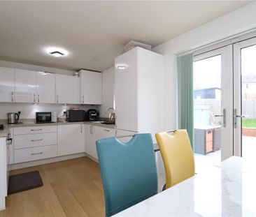 3 bedroom semi-detached house to rent - Photo 6