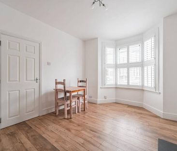 4 bedroom terraced house to rent - Photo 5