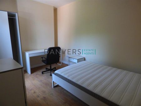 5 bedroom semi-detached house to rent - Photo 3