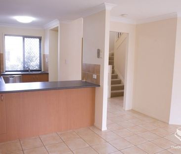 Two-story town-home positioned in the immensely popular Links compl... - Photo 5