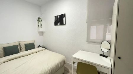 Room in a shared 4-bedroom apartment for rent in Castellana - Foto 2