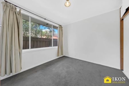 “Family Home in Craigieburn for you” - Photo 4