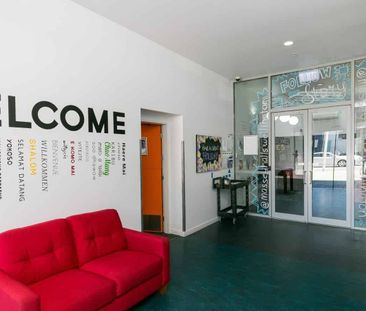 5 double bedroom furnished flat in heart of Student City - Photo 4