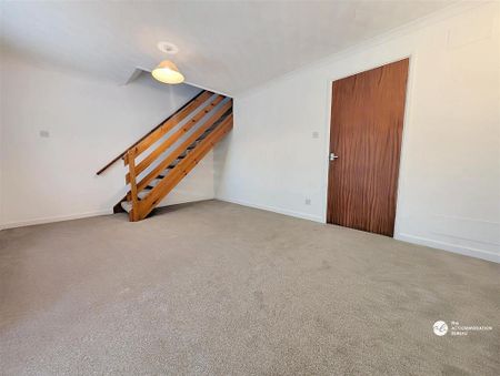 2 bedroom terraced house to rent - Photo 3