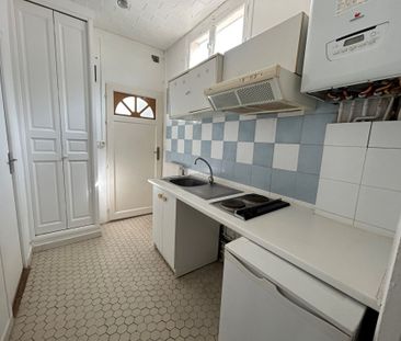 Appartement Velizy Villacoublay 1 pièce(s) 26.79 m2 - Photo 4