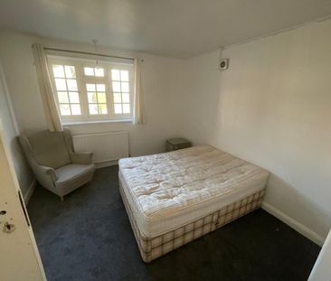 5 Bed Detached House, Barn Way, HA9 - Photo 5