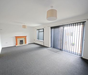 3 bedroom bungalow to rent - Photo 1