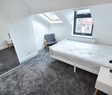 4 bedroom end of terrace house to rent - Photo 5