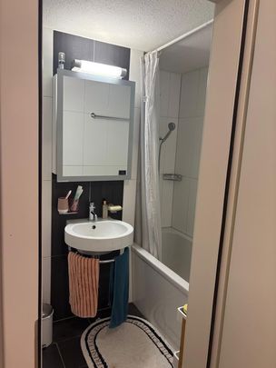2.5 Zimmer, 64 m², 1. Stock - Photo 1