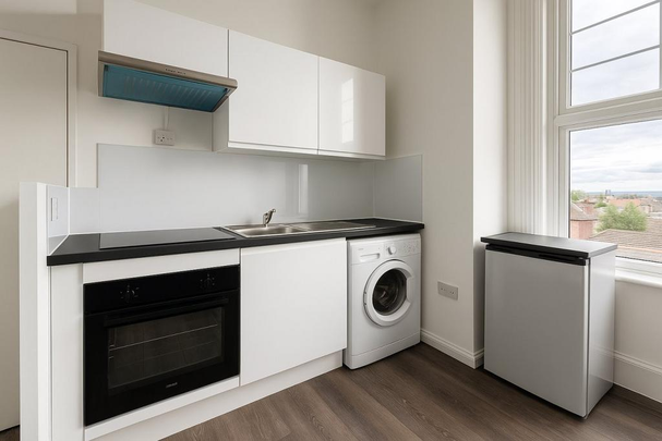 Studio to rent - Photo 1