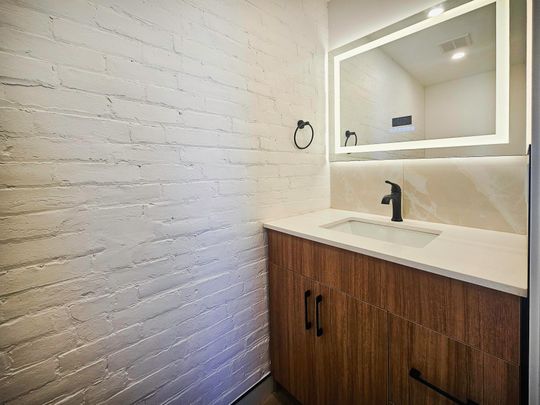 For Lease - 857 Dundas Street Unit# Unit 3, London East, Ontario - Photo 1