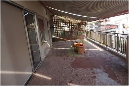 Διαμέρισμα για ενοικίαση Κέντρο (Χαριλάου) - Photo 2