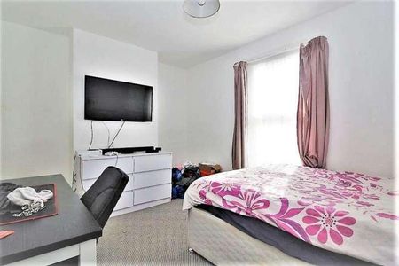 Bedroom House - Dorset Street, Reading, RG30 - Photo 2