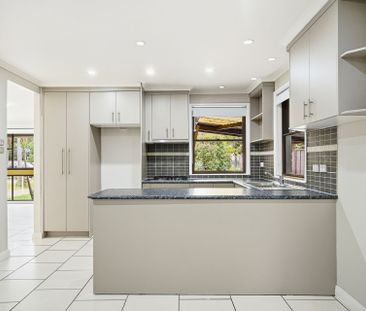 THREE BEDROOM FAMILY HOME - Photo 1