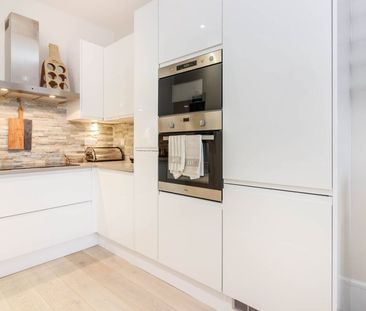 The Dock Office, Furness Quay, Salford Quays, M50 - Photo 4