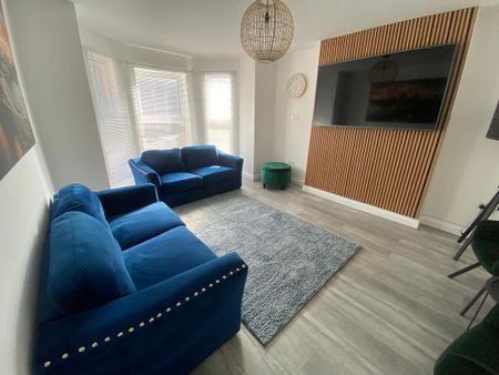 1 bedroom in a house share to rent - Photo 5