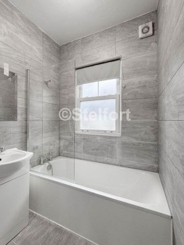 4 bedroom terraced house to rent - Photo 2