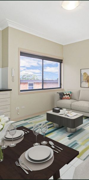 Light Filled One-bedroom Apartment - Photo 1