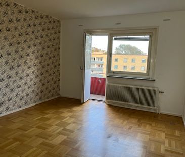 Lövängen, Katrineholm - Photo 3