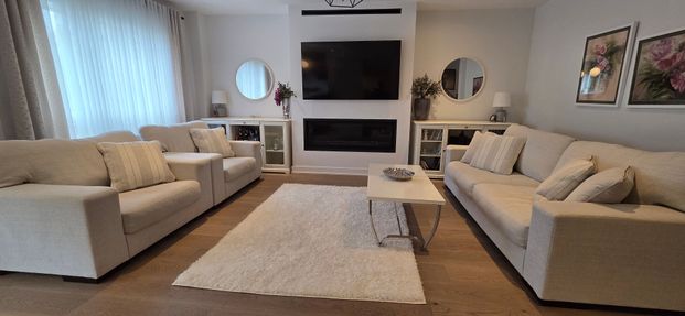 For Lease - 337 Carruthers Avenue Unit# Entire, Newmarket, Ontario - Photo 1