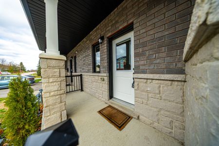 For Lease - 44 Lahey Crescent, Penetanguishene, Ontario - Photo 4