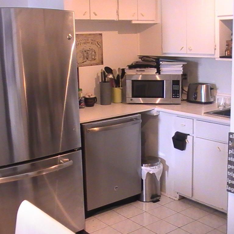 Promo - Beau 4 1/2 Vieux Longueuil style condo à louer - Béton - Photo 1